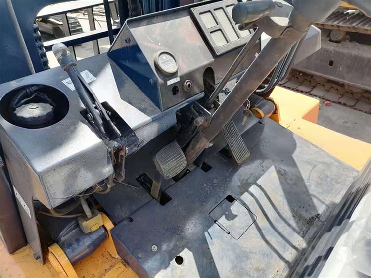 6D95L Engine Type Japan Made Used 7 Ton Komatsu Forklift In Good Condition For Retail