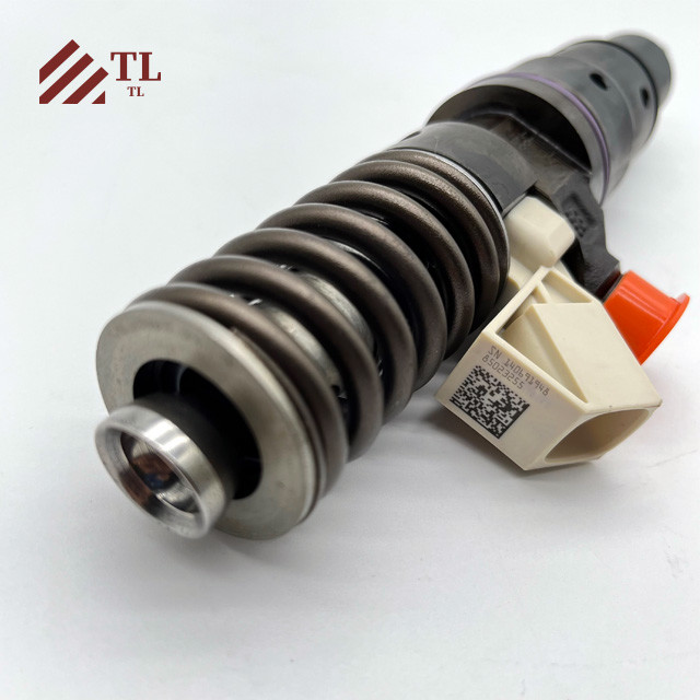 85020204 85020362 85022037 85023247 85023255 Fuel Injector for Volvo Construction Machinery Parts