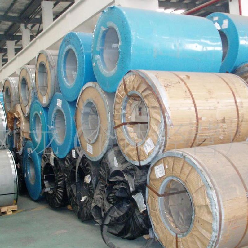 2B BA Finish Hot Rolled Stainless Steel Coil 500-1500mm Width 304 410 201 304L