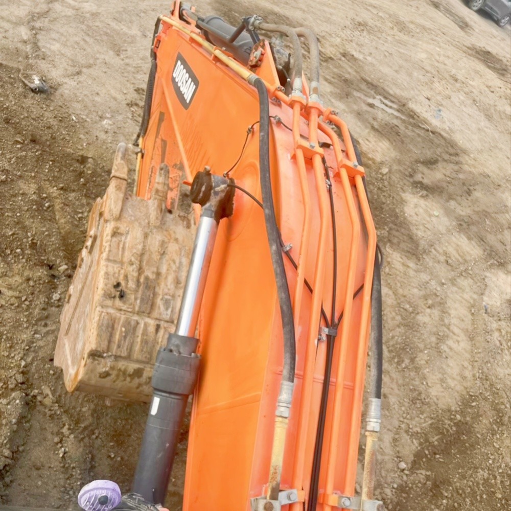 Doosan Used Excavators Machine Used Digger Equipment DX225LC-9C
