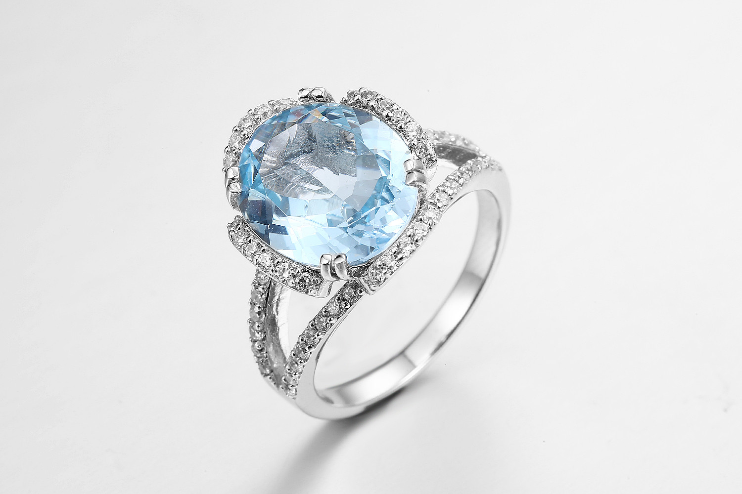 Elegant Blue Gemstone Round Ring For Women Casual / Party Jewelry 925 Silver 2.5g