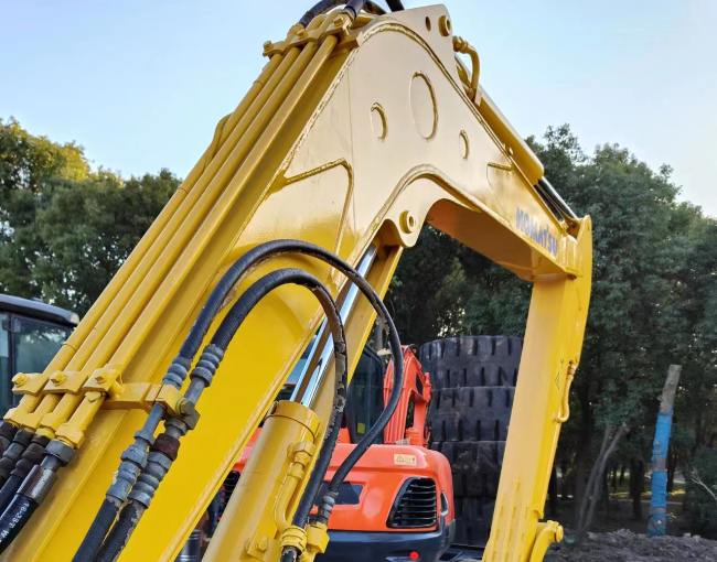 Komatsu PC55 Excavator Arm