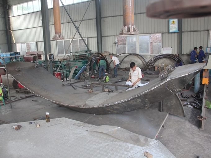 Outdoor Thrilling Swinging Pirate Ship Ride , FRP Material Pirate Ship Attraction