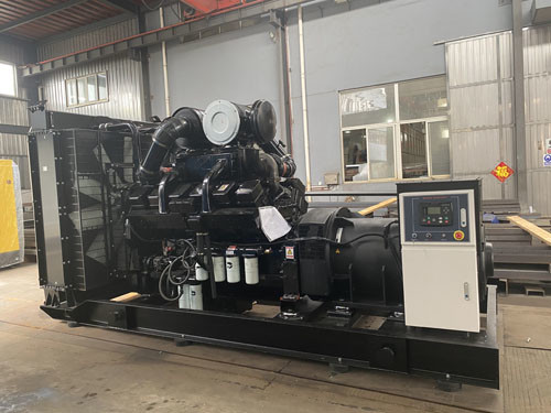 Standby Use Cummins 1000 Kw Generator Set CE With 3 Phase 1500rpm
