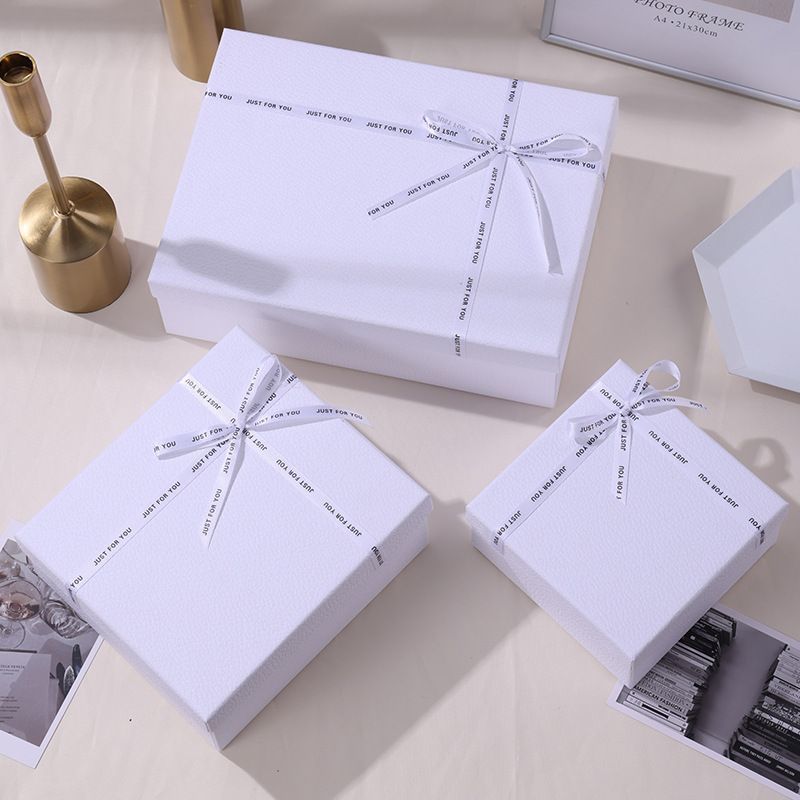 China Wholesale Luxury Paper Gift Carton Box, Christmas Lid and Base Cardboard Paper Packaging Box