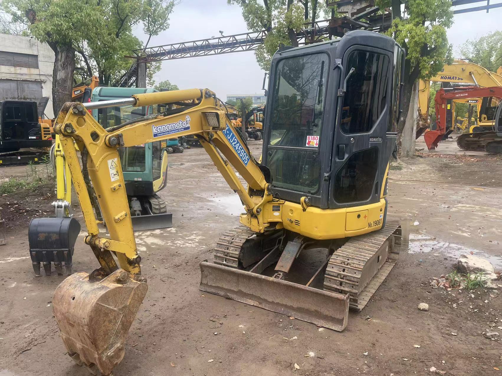 low price used excavator Komatsu PC20 with cab import excav Japan Komatsu hydraulic crawler second hand excavator