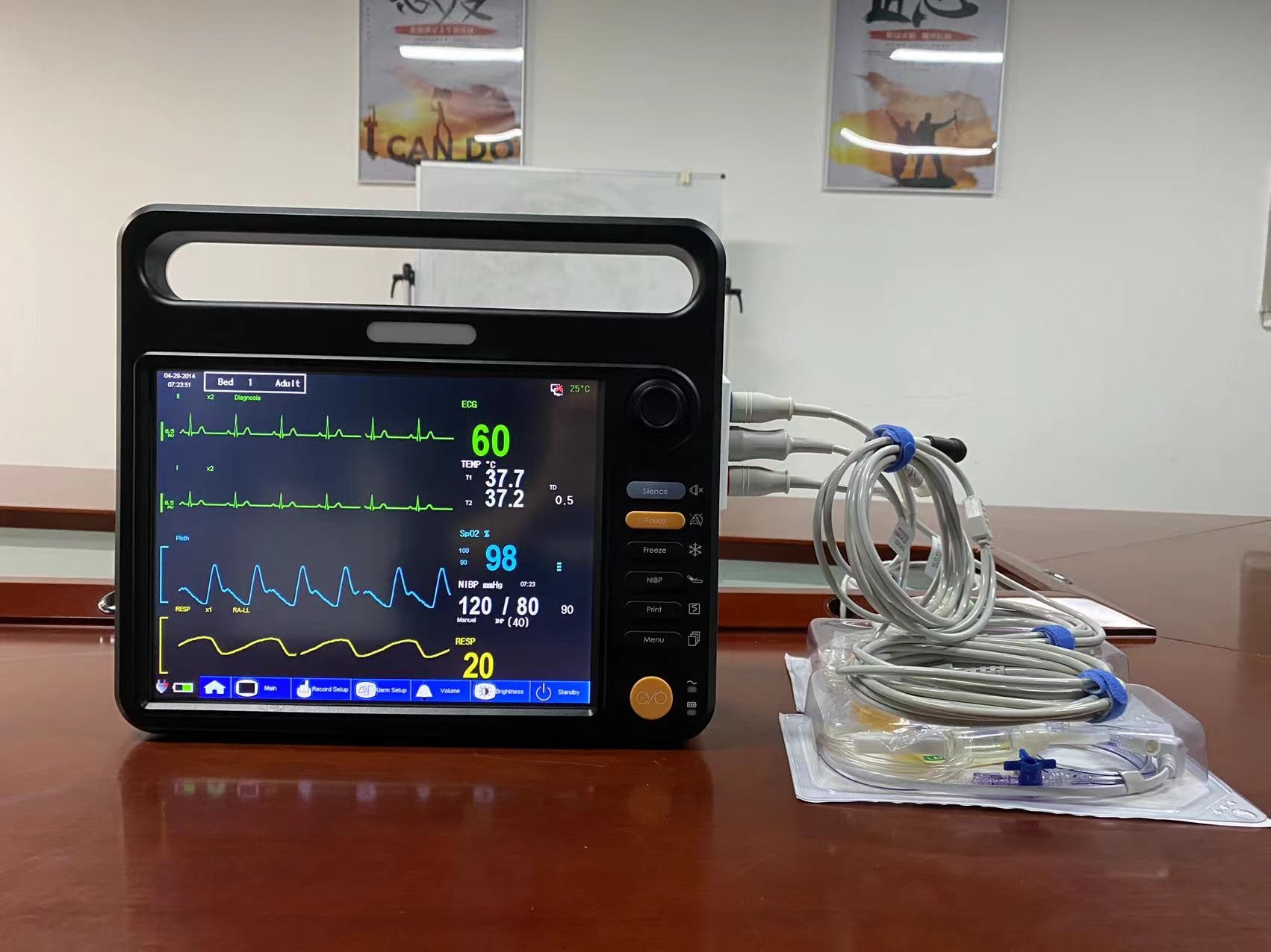Multi Parameter Portable Patient Monitor With 12.1" Touch Screen