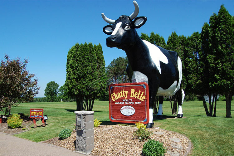 Outdoor Decoration Animatronic Animals , Electric Life Size Cow