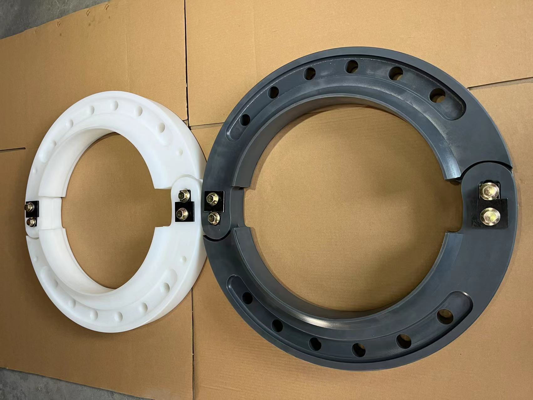 Armored Vehicle SUV Run Flat Tire Inserts Systems For Land Cruiser 20 Inch Rim