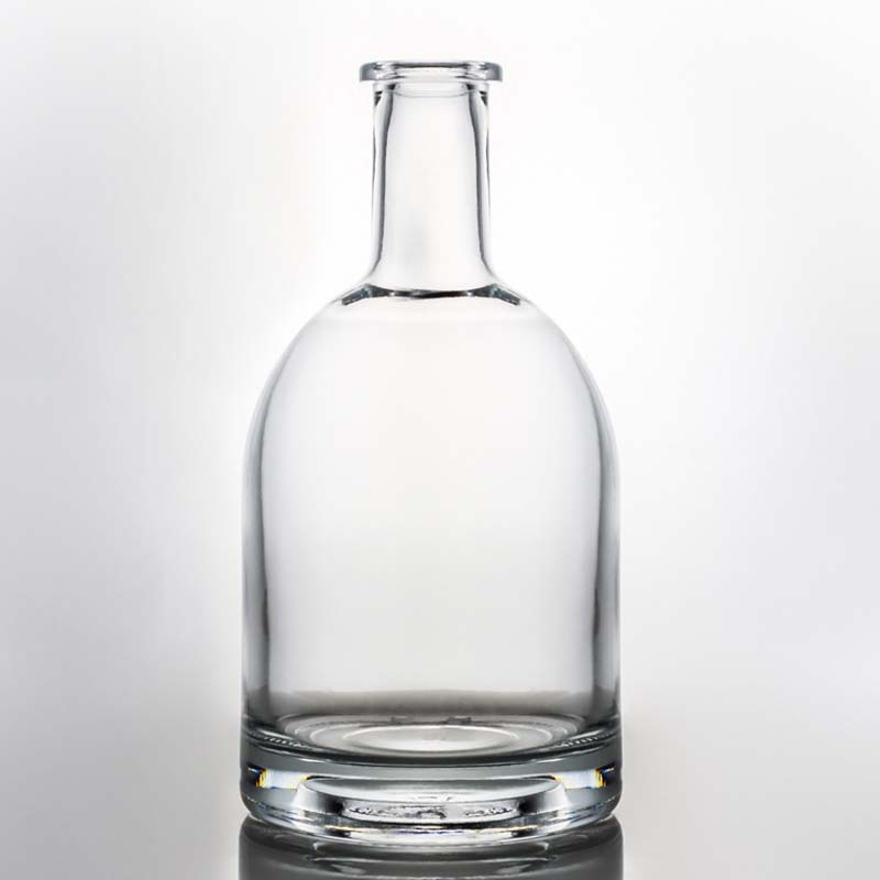 Customized Logo 700ml Round Liquor Glass Bottle with Cork Stopper Rum Gin Whisky