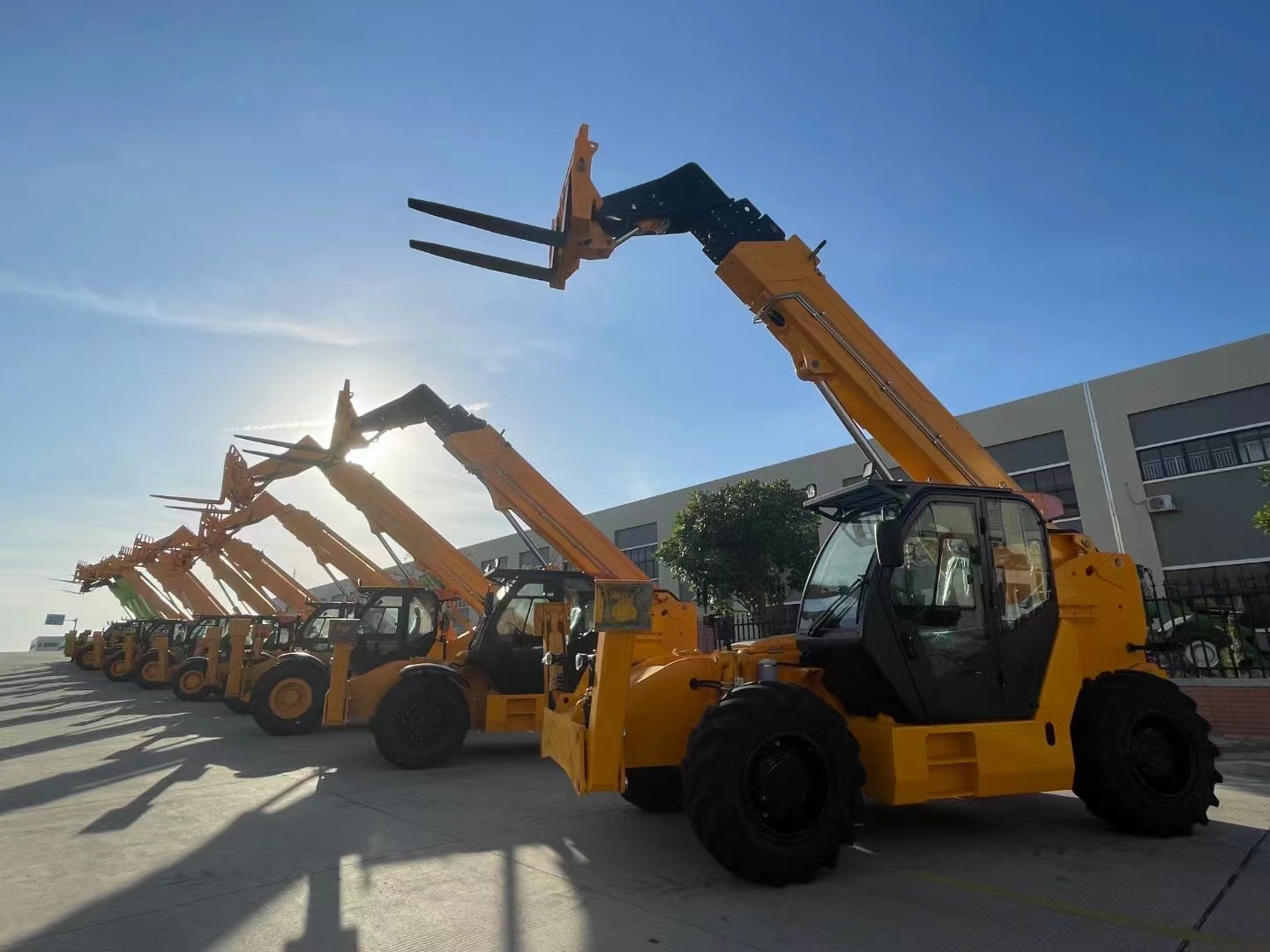 3-5 Ton Diesel Forklift with 7m Telescopic Handler and USA Cummins EPA T4F Engine
