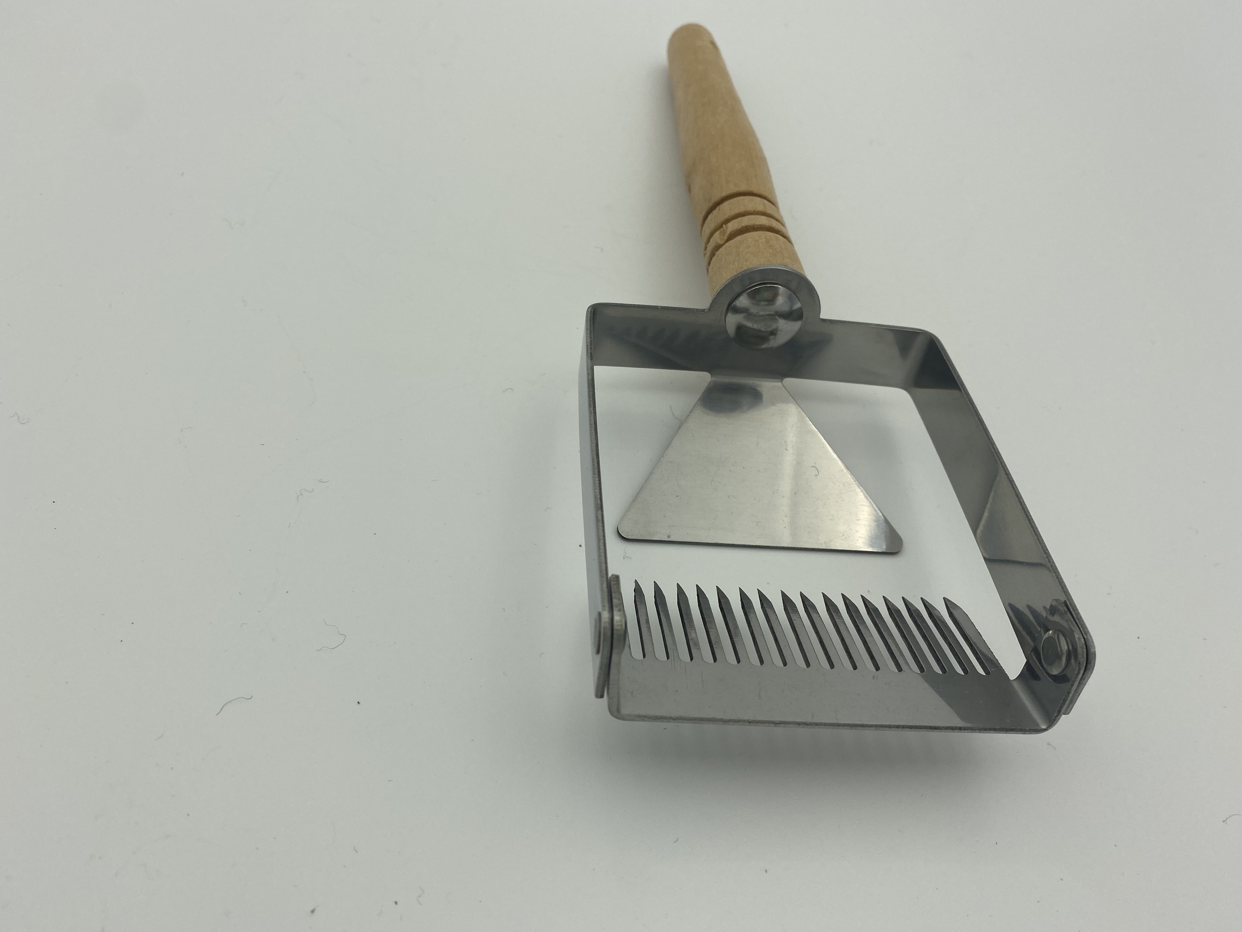 Beestar 17 Needles Wooden Handle Uncappping Fork Special Design Uncapping Tool For Harvesting Honey