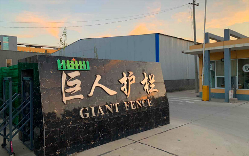 Pvc Coated 40*60mm Sliding Fence Gate Electric Power Welded Wire Mesh Or Inner Pipe