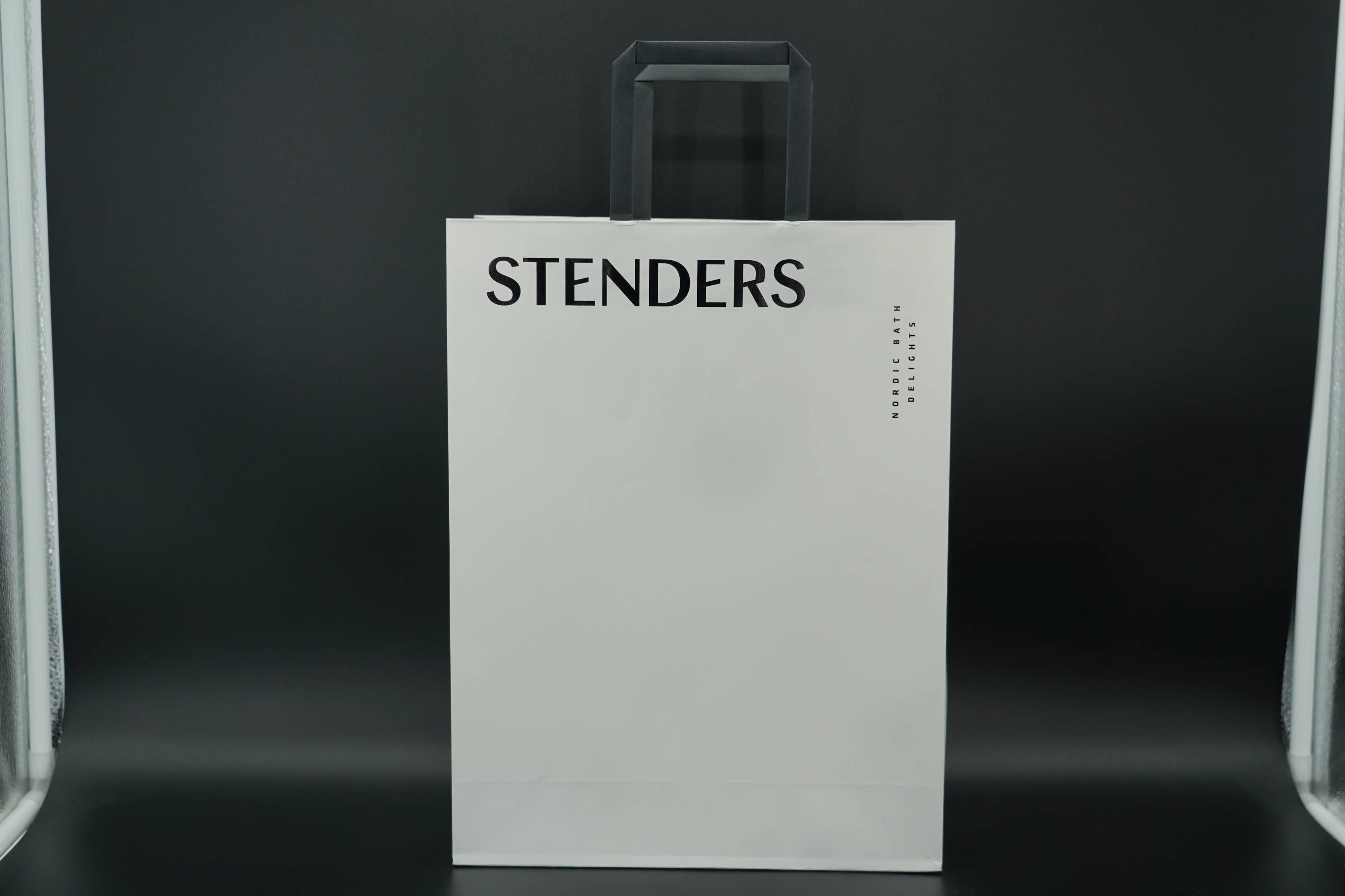 OEM Environmental Personalized Paper Bags Lightweight Eco-Friendly