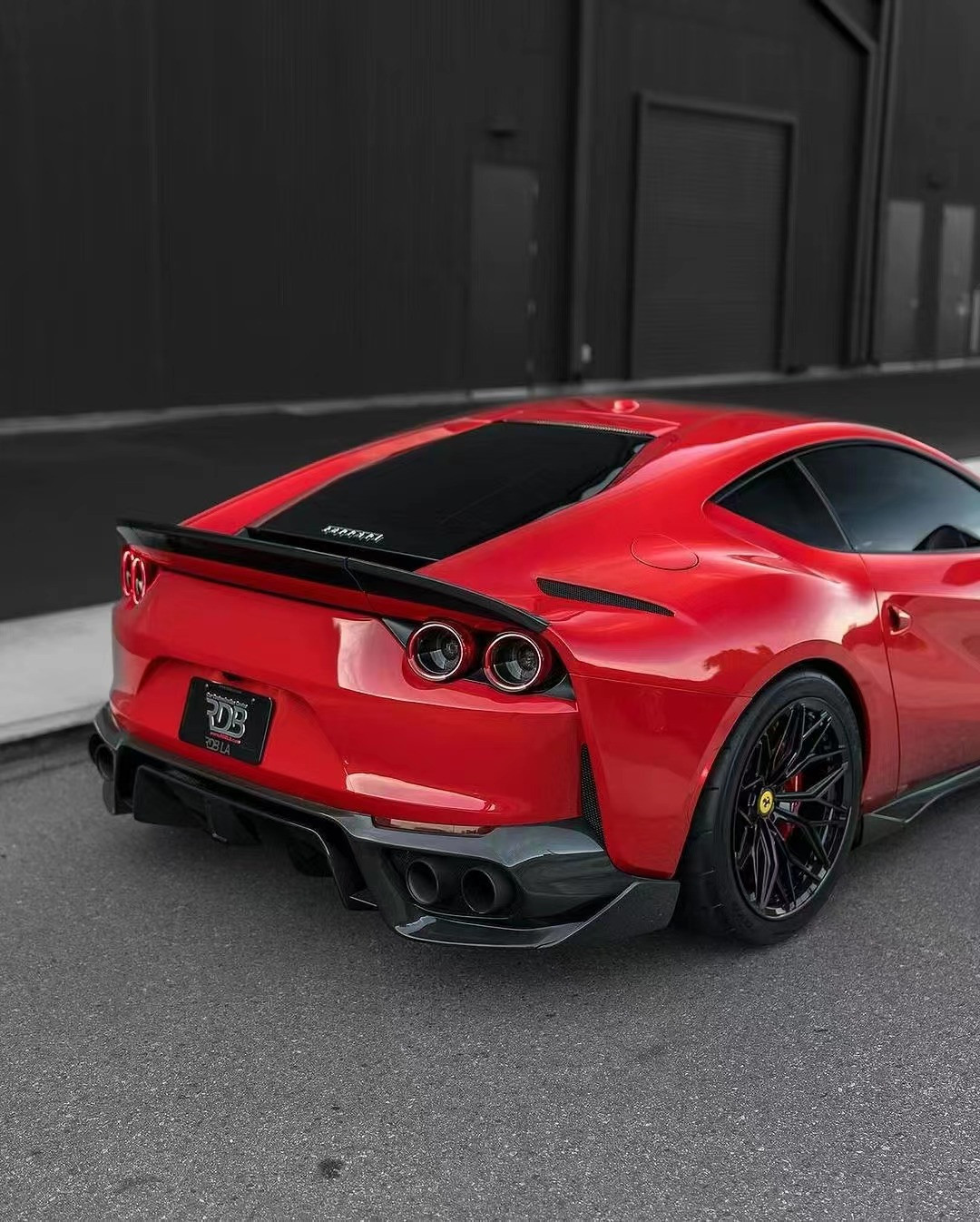 1016 Ferrari Body Kit 812 190mm Carbon Fiber front bumper diffuser Spoiler