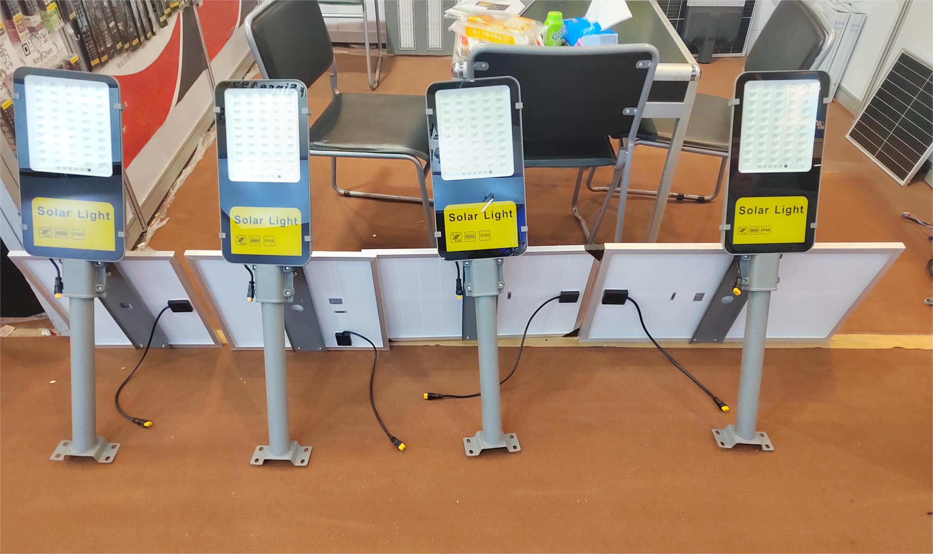 300w 400w 500w Solar Powered Street Lights Popular Split IP65 For Road / Garden