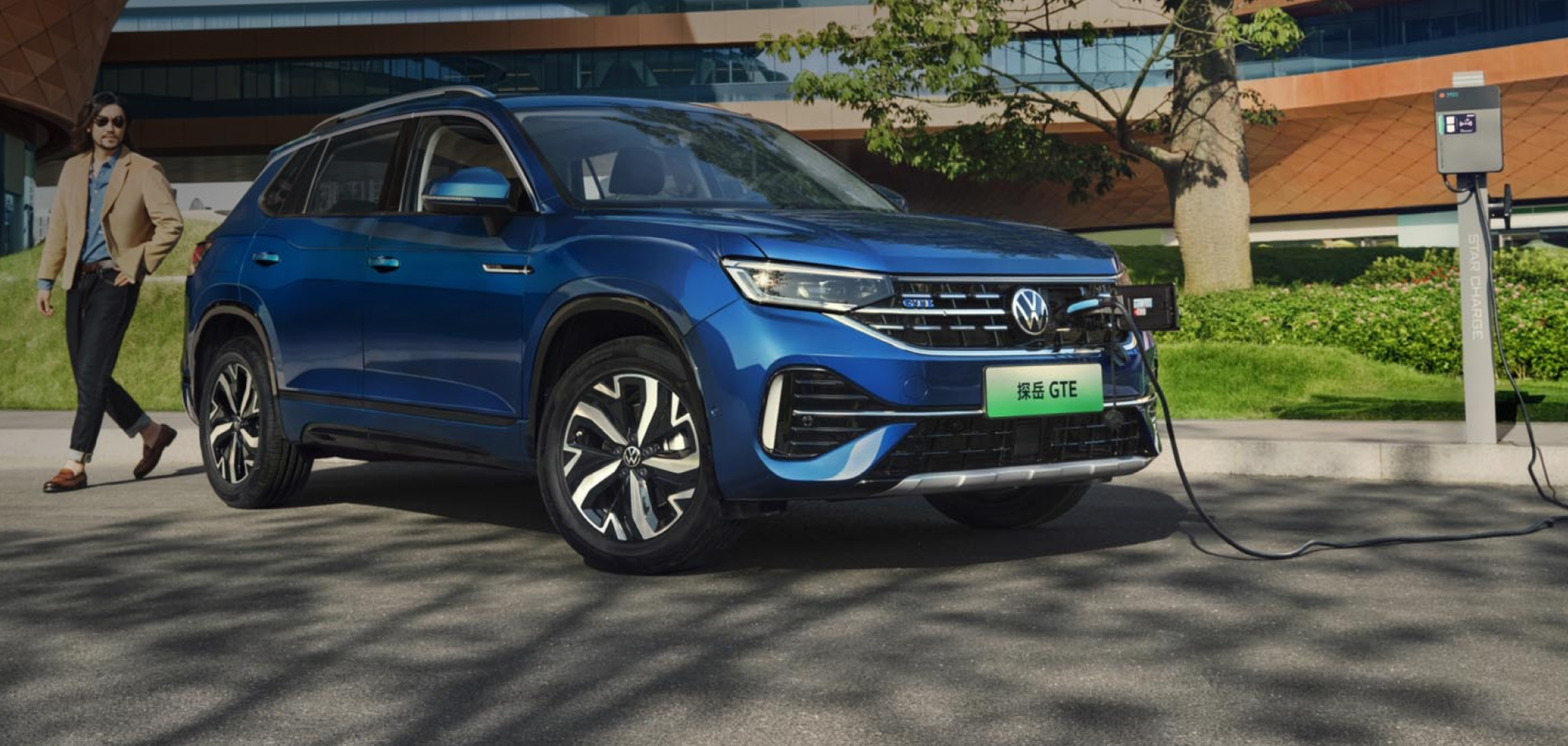 FAW VW TAYRON GTE/280TSI Macpherson Front Suspension SUV for and Eco-Friendly Driving