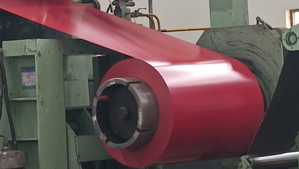 High Weathering Resistance Z50~275 PPGI Prepaint Color Coating Roll Rot / Red DX51D Or S320gd For Metal Roofing