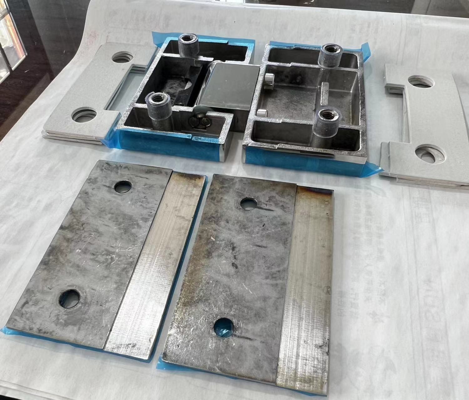 Thickened Heavy Duty Shower Door Hinges Stainless Steel Casting Corrosion Proof