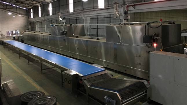 Hot Sales Biscuit Making Machine Chocolate Injection Cream Filled Snack Food Machinery