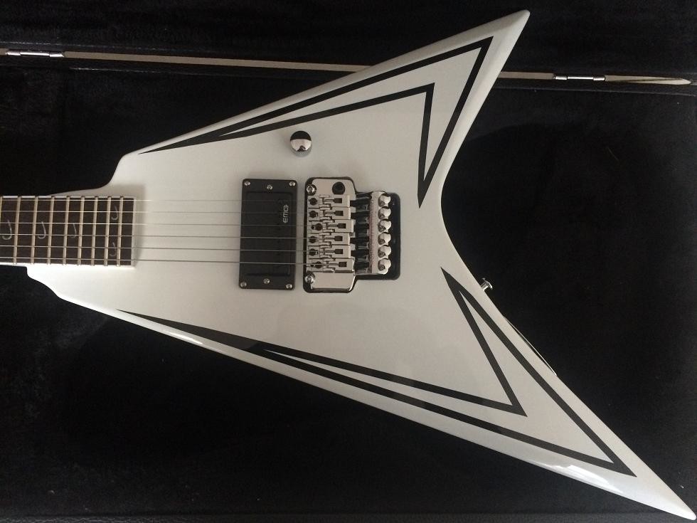 6 strings LTD flying V model electric guitar floyd rose bridge rosewood fingerboard custom guitar