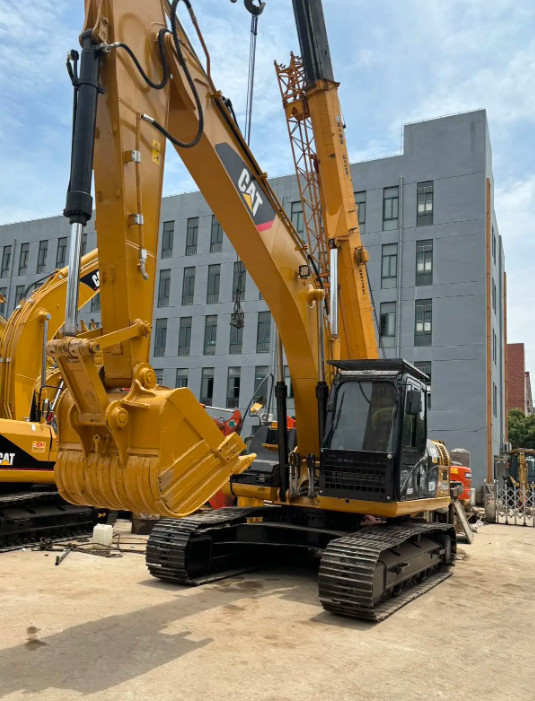 Original 23 Ton Used Hydraulic Crawler Excavators CAT323 Secondhand Track Digger