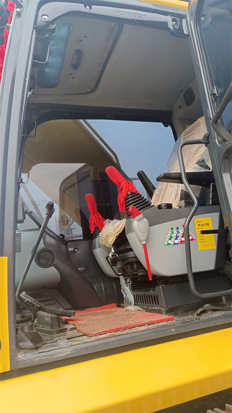 Komatsu PC240 Used Japan Excavator PC240LC-8 Crawler Excavator