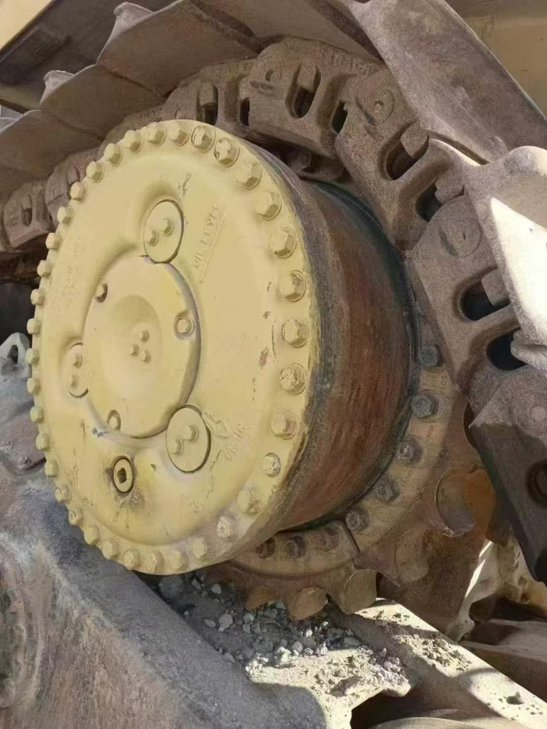 For Sale Pre-Owned Caterpillar D9 Bulldozer – Heavy Duty Excellent Condition
