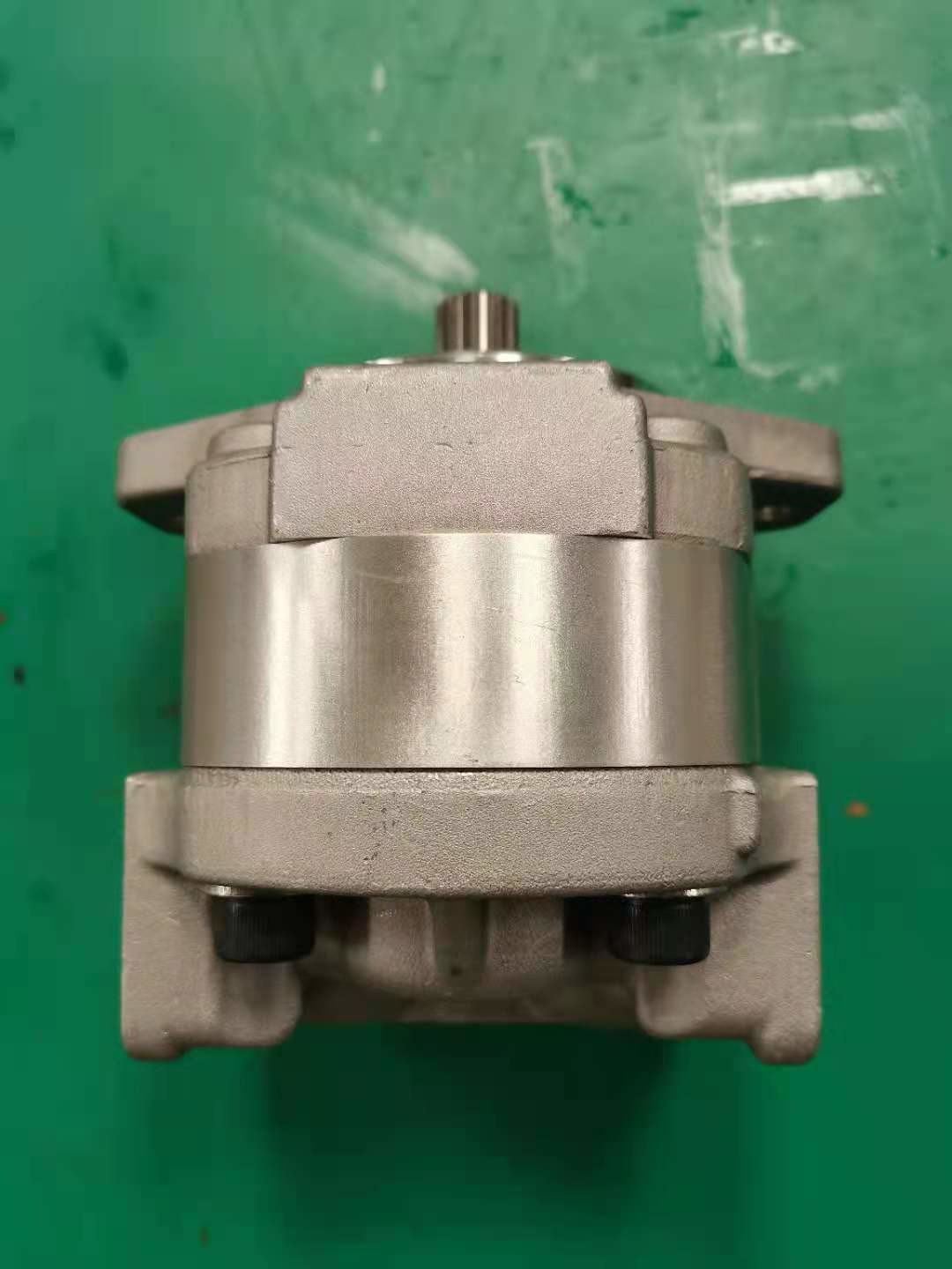 705-22-29000 SAR28 13T Motor Assy Komatsu Parts Bulldozers D455A 5.75kgs