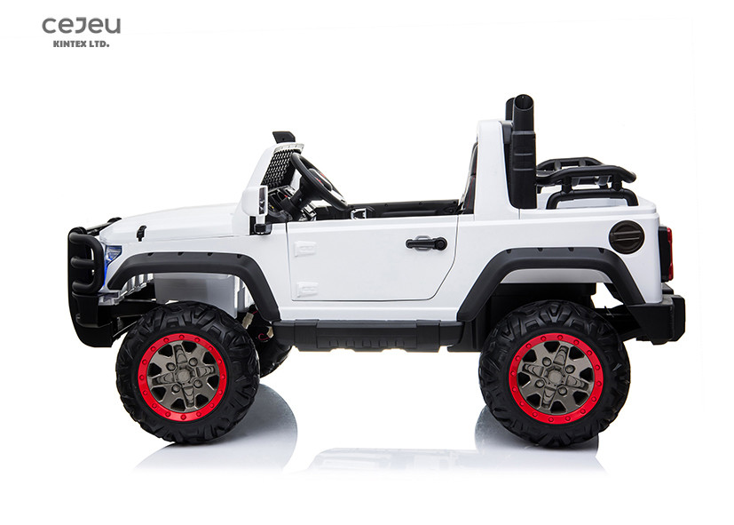 LED Blue Kids Electric UTV Black Mp3 UTV For 8 Year Old 2.4G RC