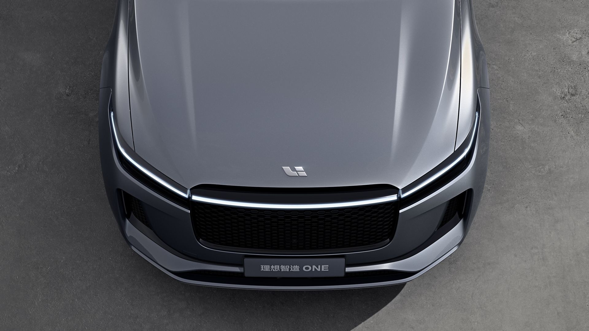 220km/h Plug In Hybrid SUV 700Km Range Four Screens Six Seater Electric Car