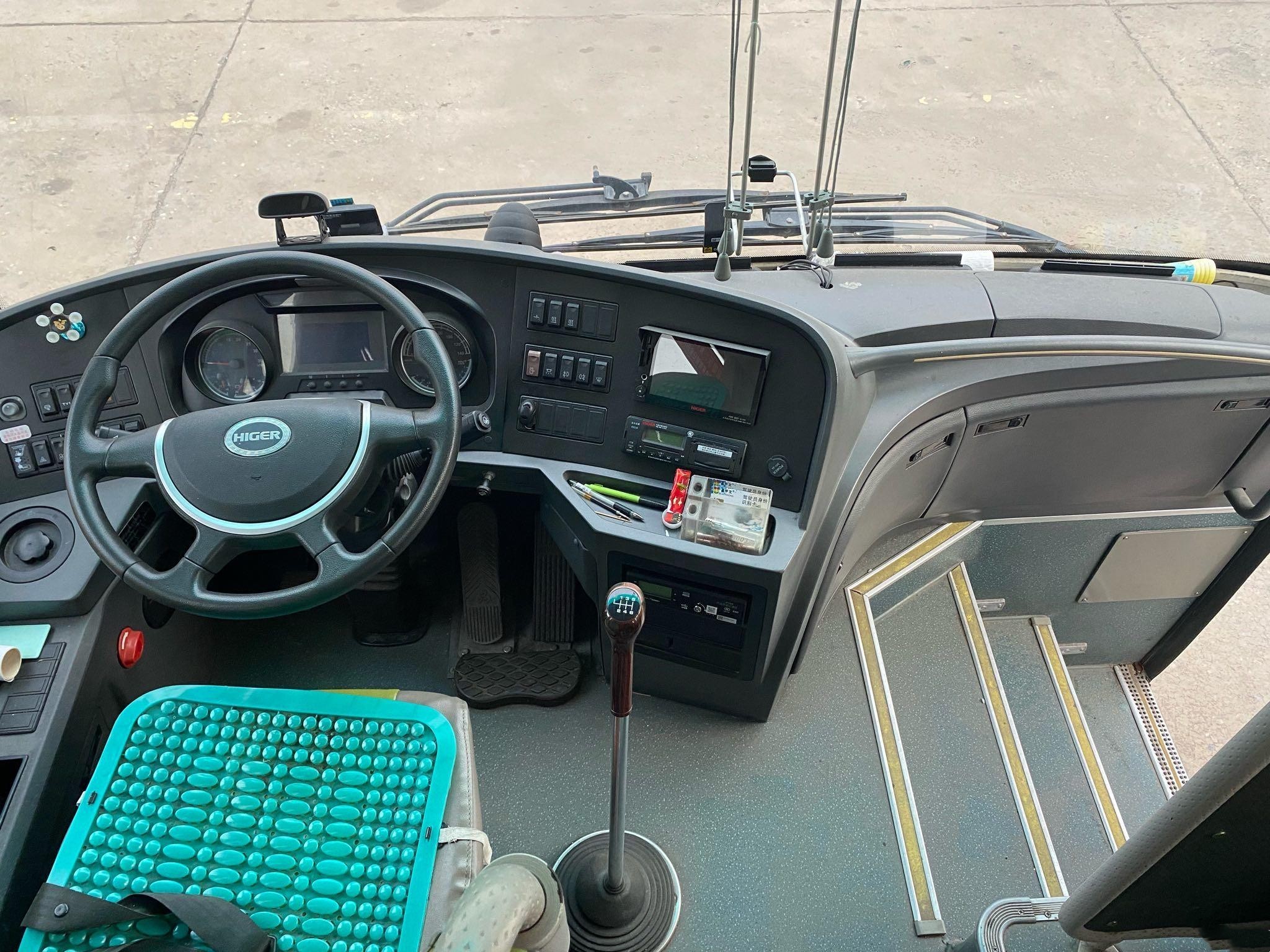 Higer Bus In Tanzania Diesel Weichai 245hp 38seats Euro Emission Standard Second Hand