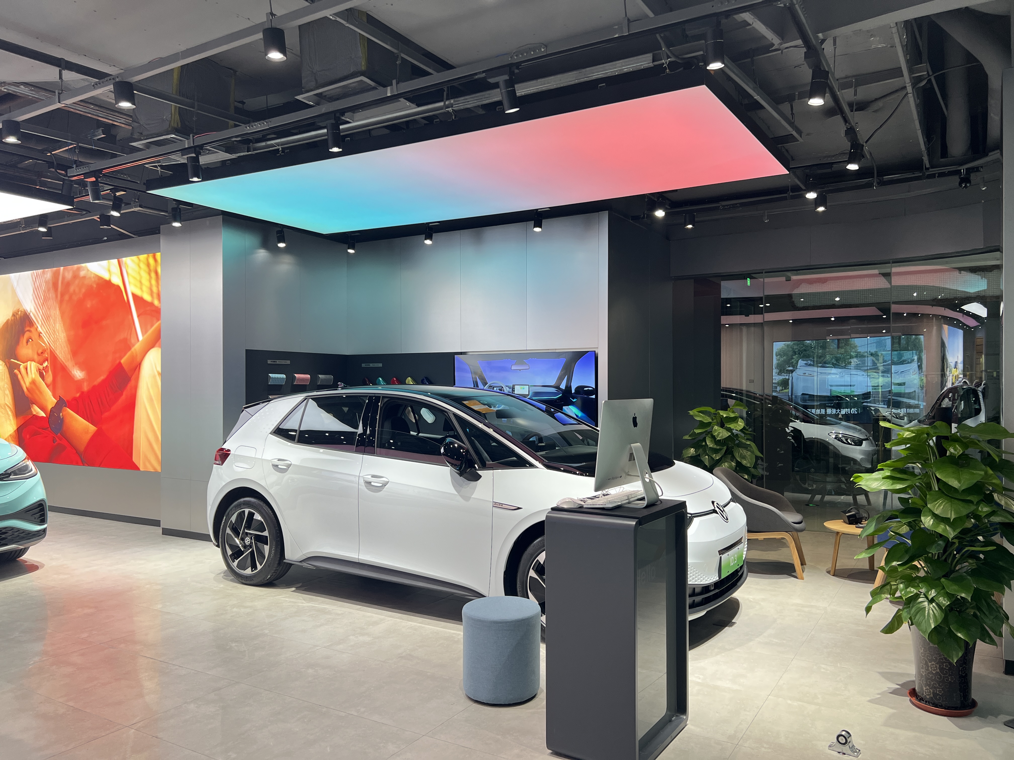 2024 Dongfeng Lantu Free 631km Long Range 4wd EV SUV Luxury Pure Electric Car Voyah Free 5 Seats 5 Doors Max Speed 200 Km/h