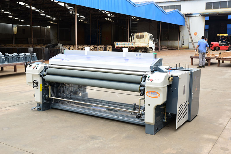 170cm Small Weaving Machine 1200 RPM Water Jet Loom High Speed