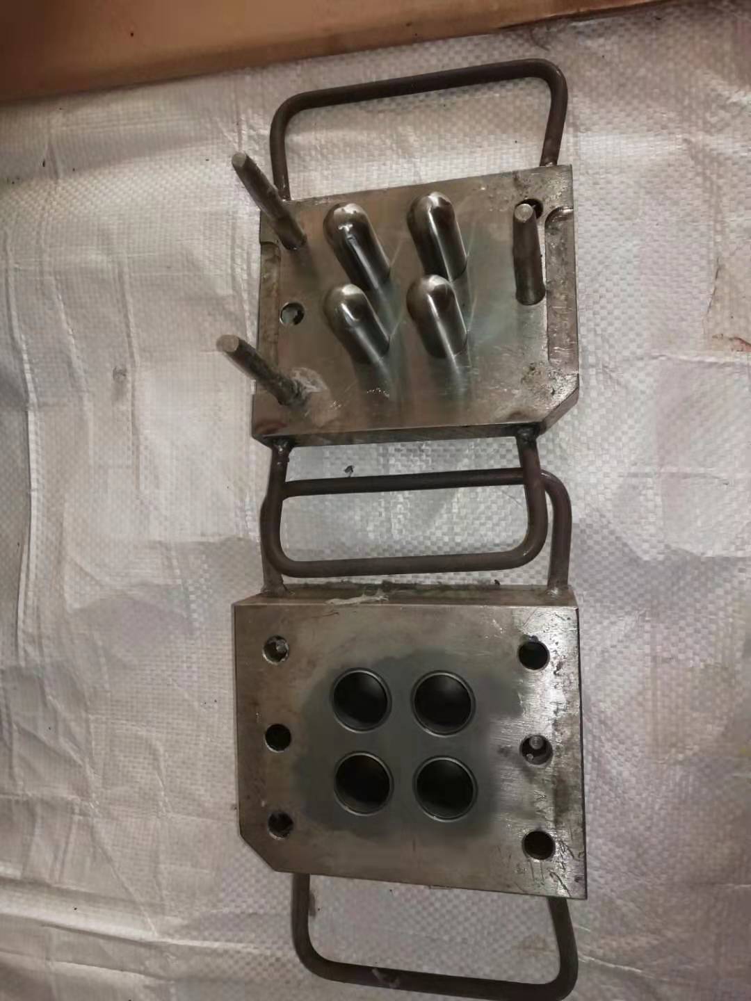 Custom Silicon Rubber Compression Mould / Plastic Injection Mold For Parts Making