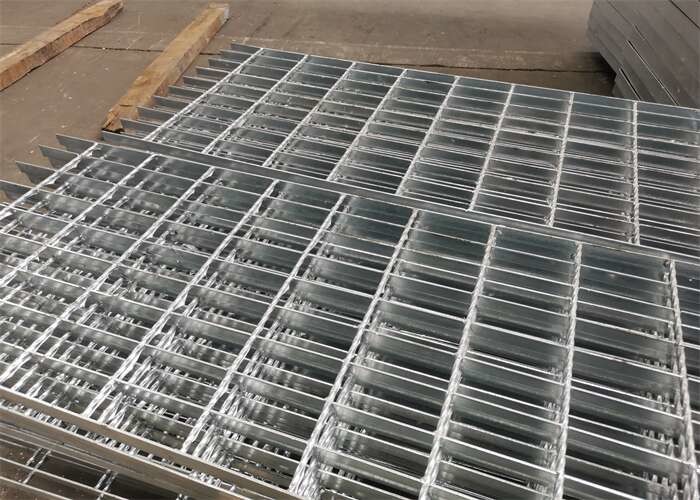 304 SS 316SS Carbon Steel Driveway Grates Grating 12m Length High Strength
