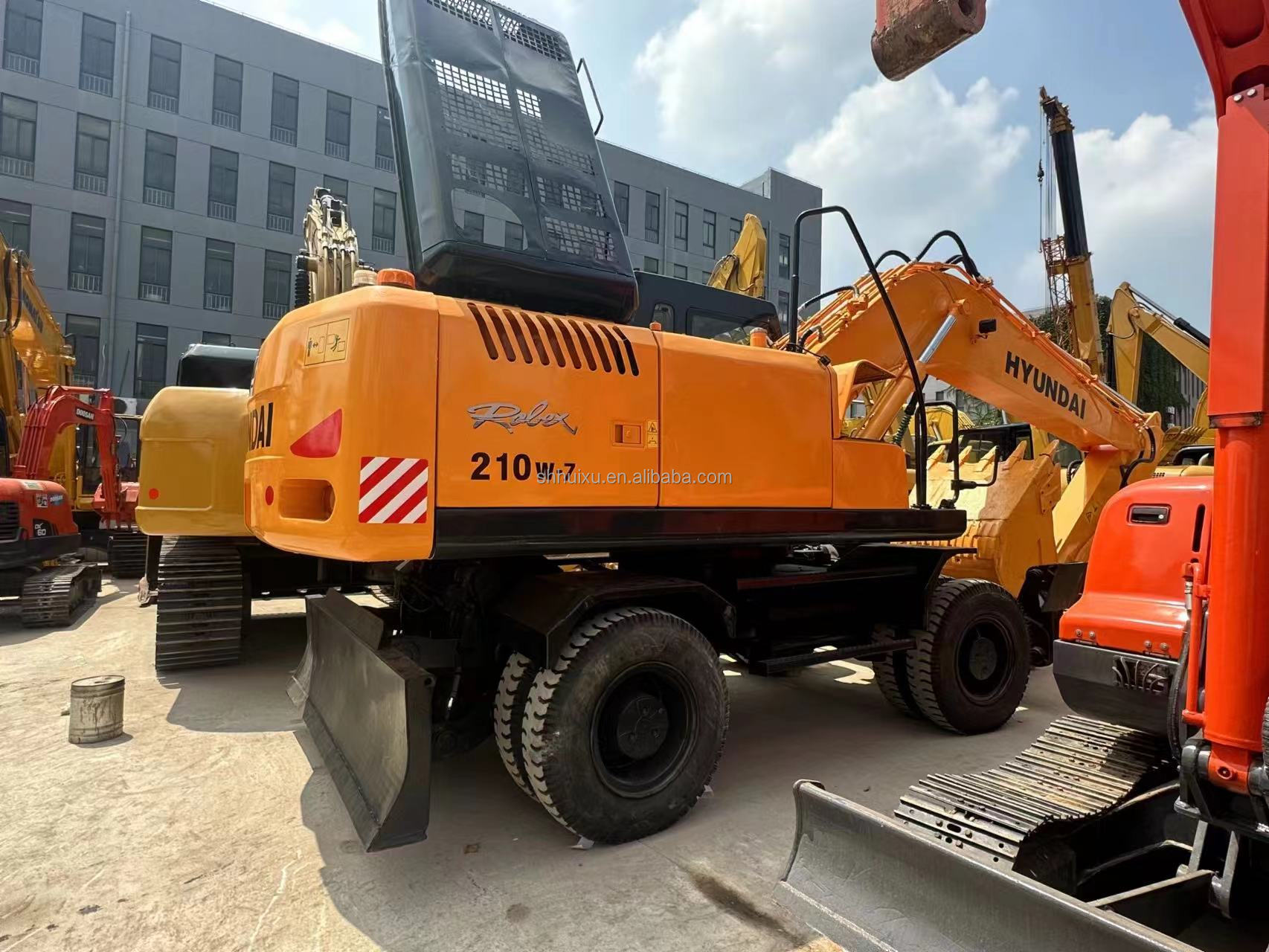 21000kg Used Hyundai Wheel Excavator 210-7 Second Hand Construction Machine