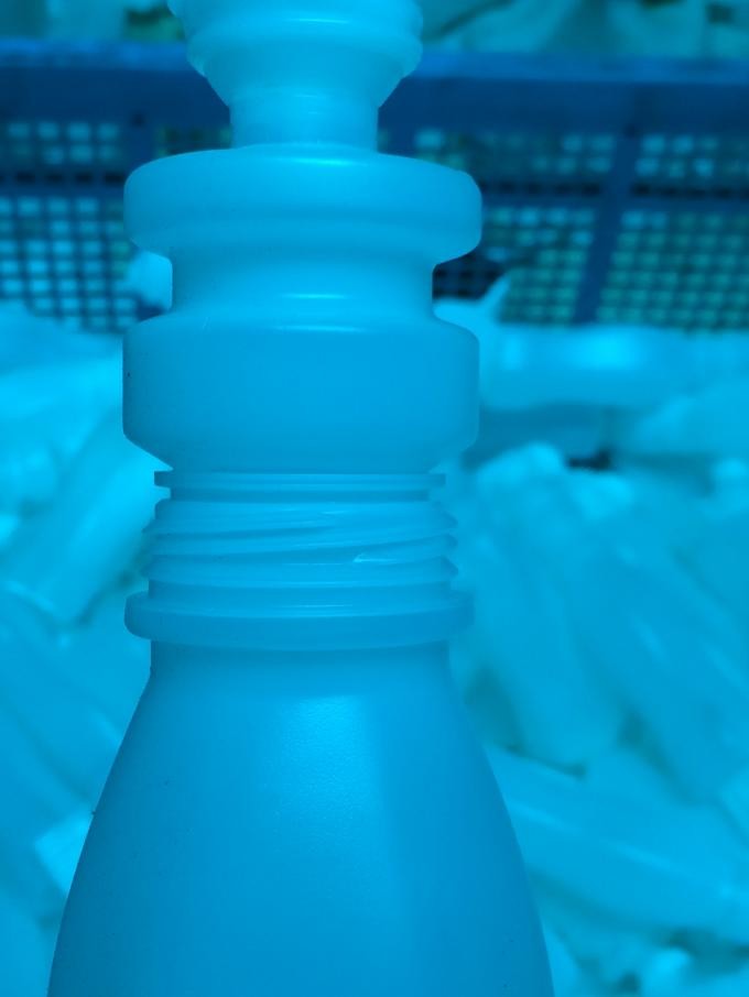 Single Or Multi Cavities HDPE Plastic Bottle Blow Molding Machine For Sauce Bottle