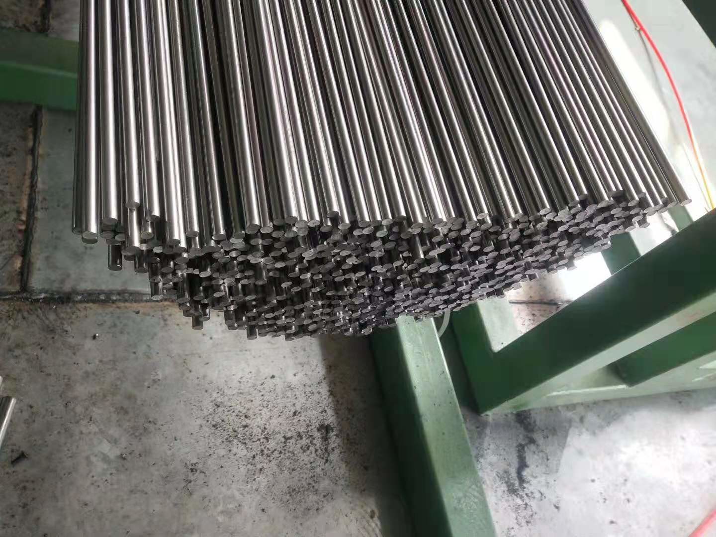 ASTM SAE1045 S45C 45# Medium Carbon High Quality Cold Drawn Steel Round Bar 60*6000MM