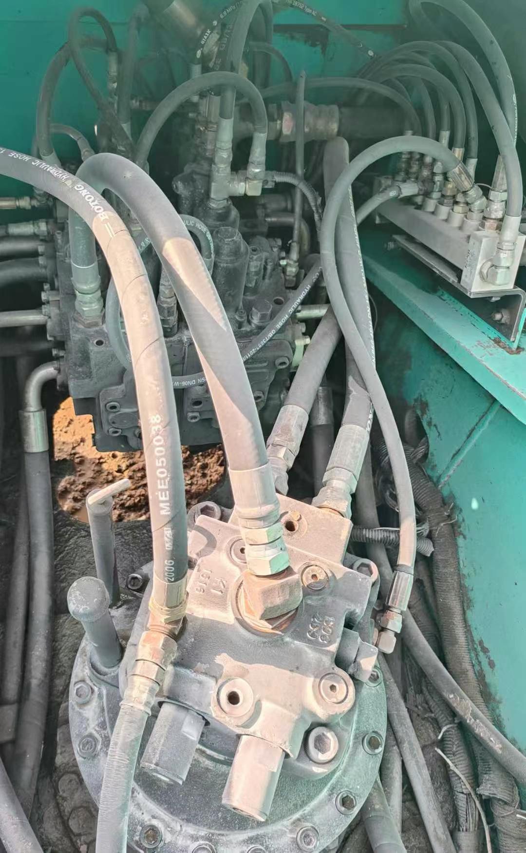Used Kobelco SK250-8 Excavator 25Ton Capacity for Earthmoving