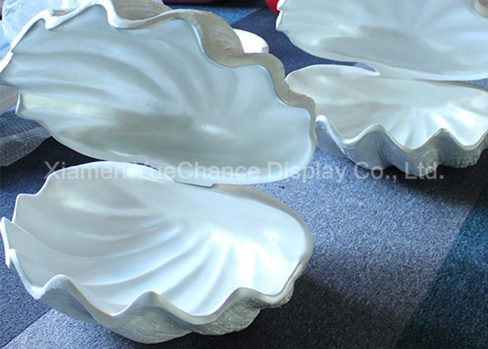 Pearl White Color Window Display Decorations Fiberglass Sea Shell Bag Display Rack