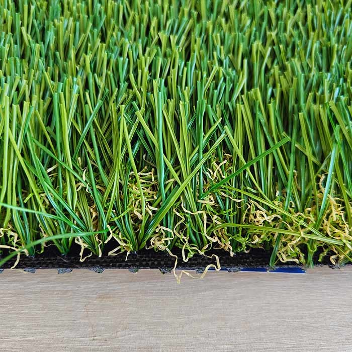 Green Artificial Landscape Grass With Low Maintenance Cost And High Density Of 10500-21000 Stitches/Sqm