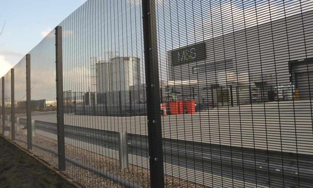 South Africa Clearvu Anti-Climb Prison Fence Panels 358 High Security Anti Climb Fences