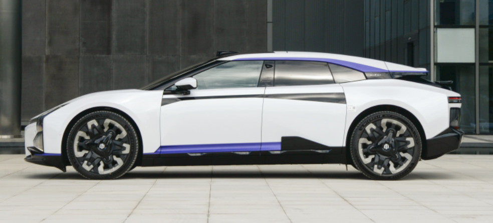 Hiphi Z 2023 5-seater version pure electric 4 Door 5 seats medium and large Sedan