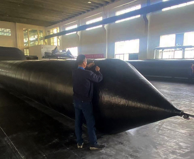Heavy Duty Marine Rubber Airbag Ship Launching 0.5m-3.0m Diameter