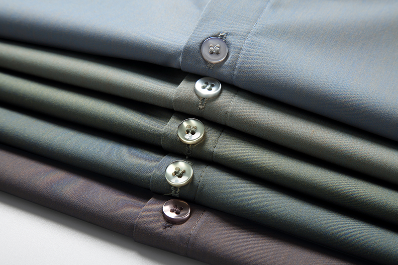 Formal Men's Plus Size Shirt with Viscose Lining and Long Sleeves in Polyester Cotton