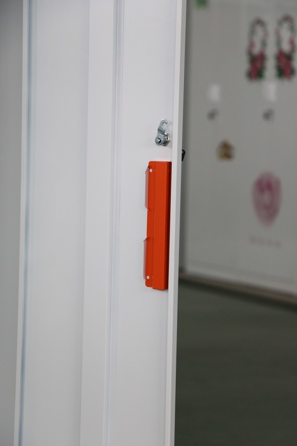 Single Door Steel Office Lockers Electrostatic Powder Coating 0.6mm Thick