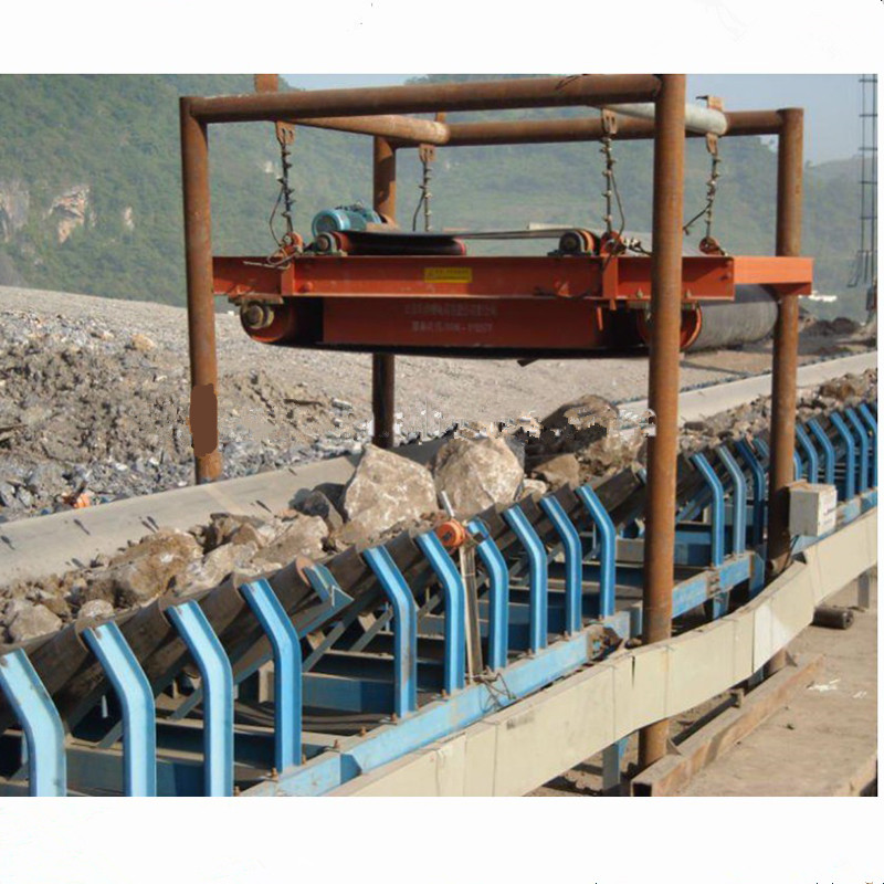 750 KG Permanent Belt Type Suspended Automatic Cleaning Conveyor Belt Iron Remover