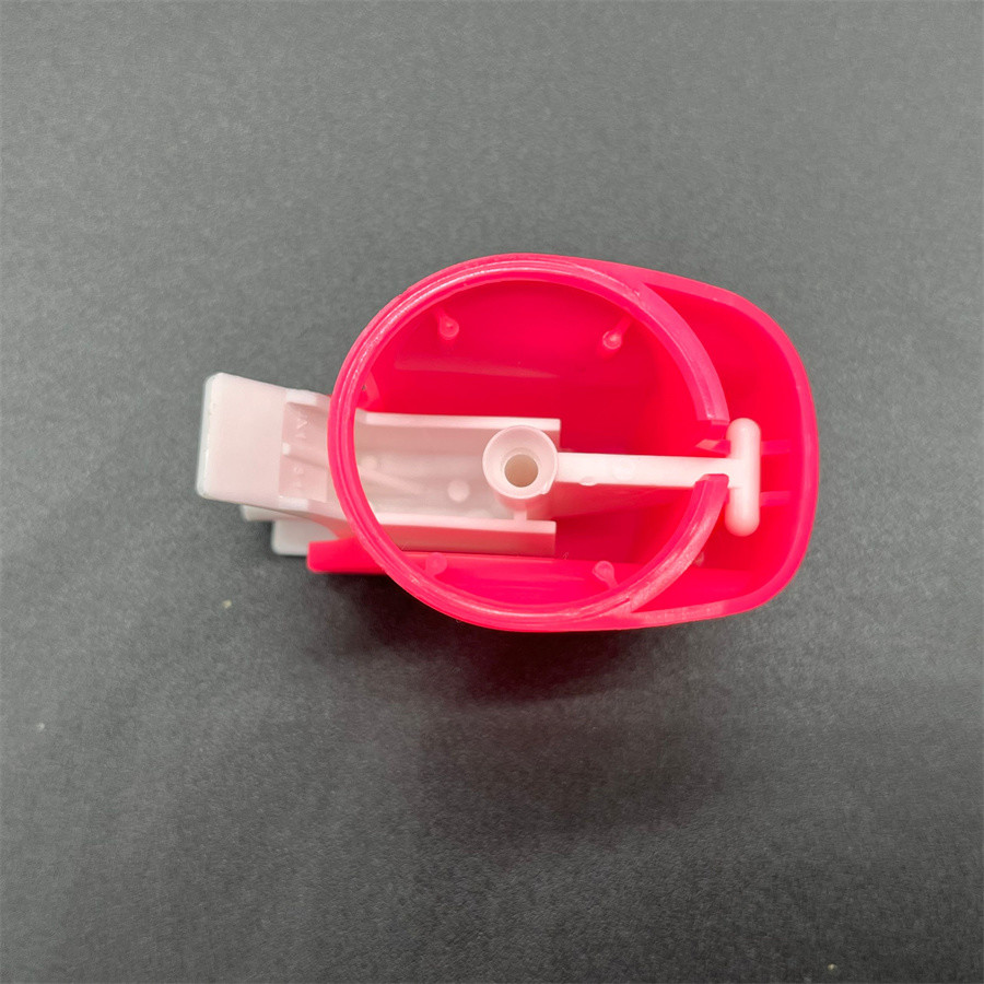 Precision Spray Trigger Gun for Automotive Care - Fine Mist, Adjustable Pressure