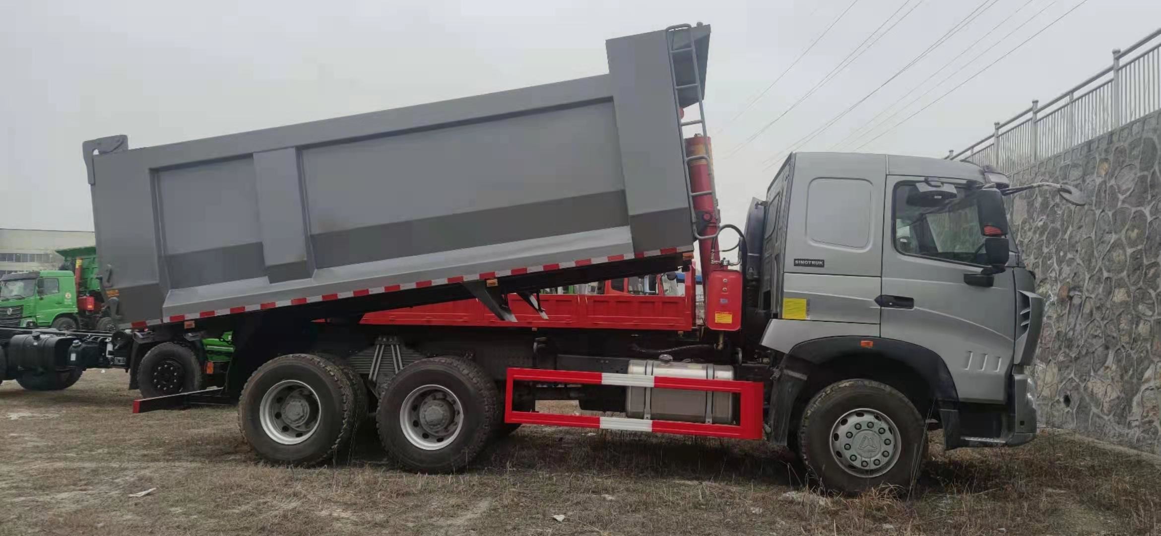 Howo 6x4 A7 Tipper Truck 3 Axle Dump Truck TIPPER TRUCK 60 Ton Dump Truck